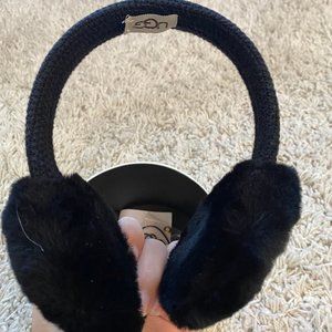 UGG Wired Headphone Earmuffs - Knit